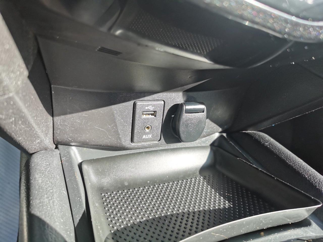 2016 Nissan Rogue S AWD - Photo #27
