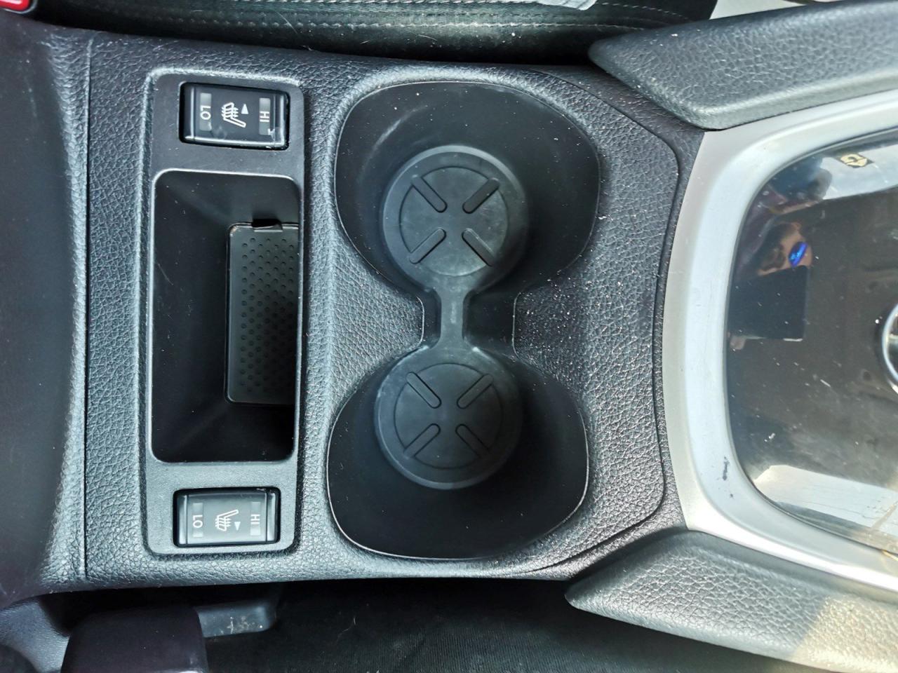 2016 Nissan Rogue S AWD - Photo #29