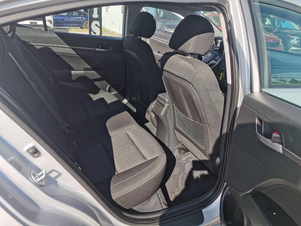 2017 Hyundai Elantra SE - Photo #13