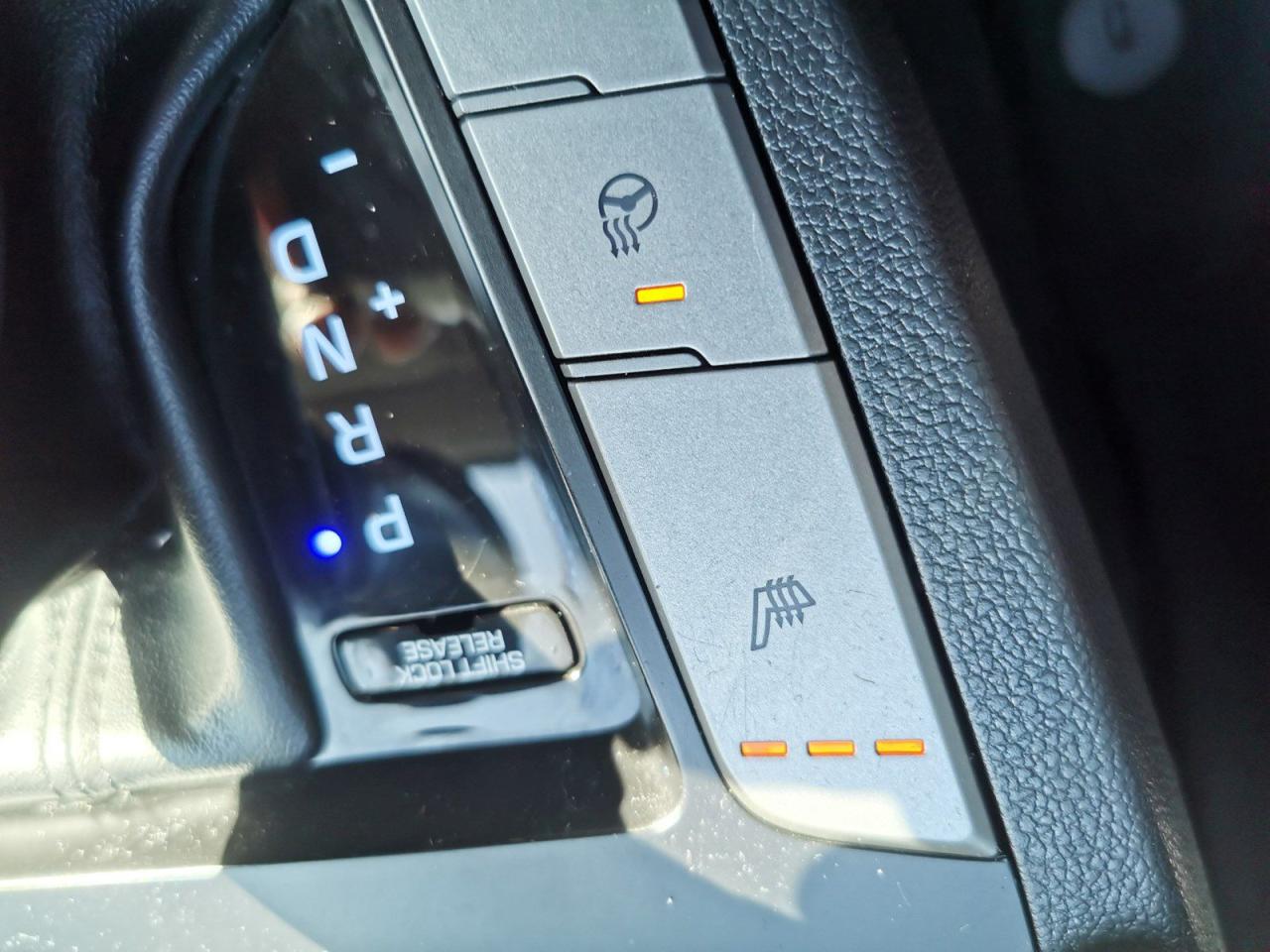 2017 Hyundai Elantra SE - Photo #22
