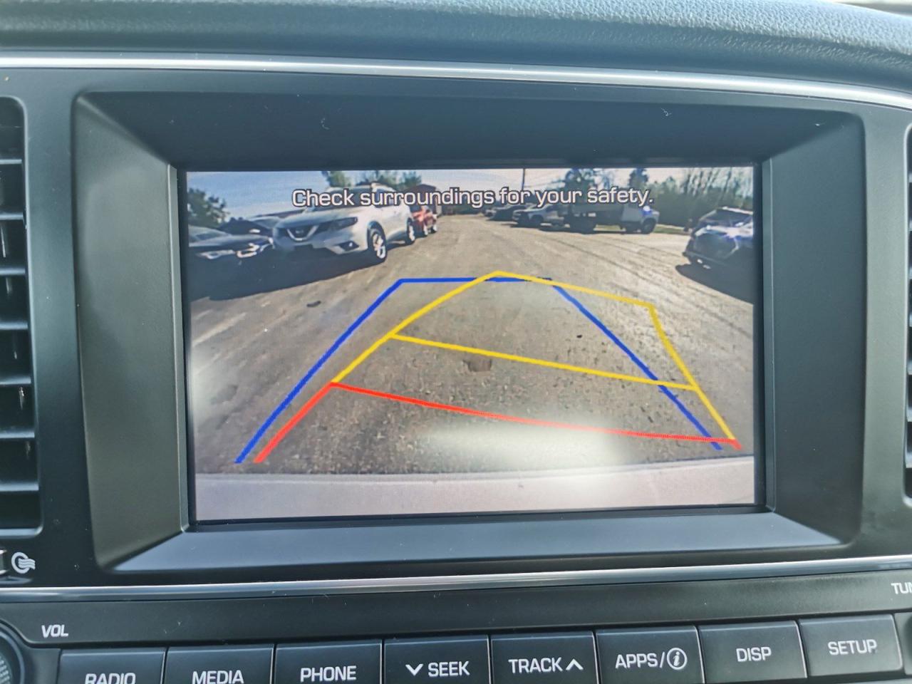 2017 Hyundai Elantra SE - Photo #24