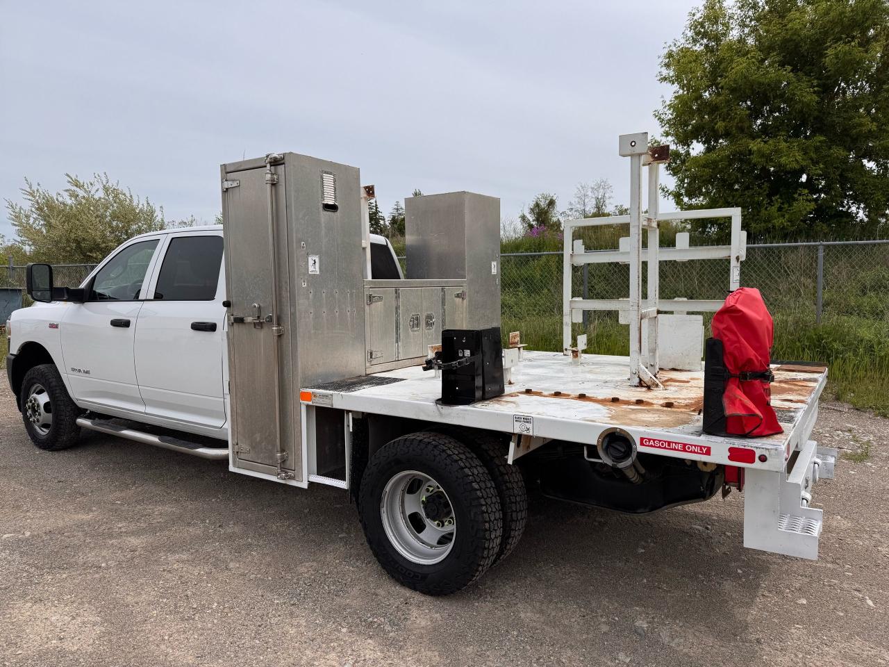 2019 RAM 3500 4x4 crew cab Dually - Photo #3