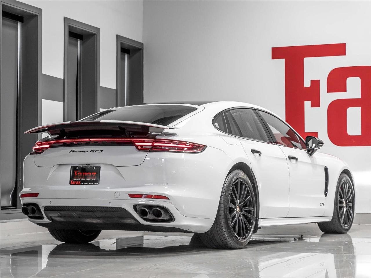 2020 Porsche Panamera GTS|PREMIUM PLUS|CARBON|SPORT DESIGN|NIGHT VISION|ASSISTANCE PKG Photo