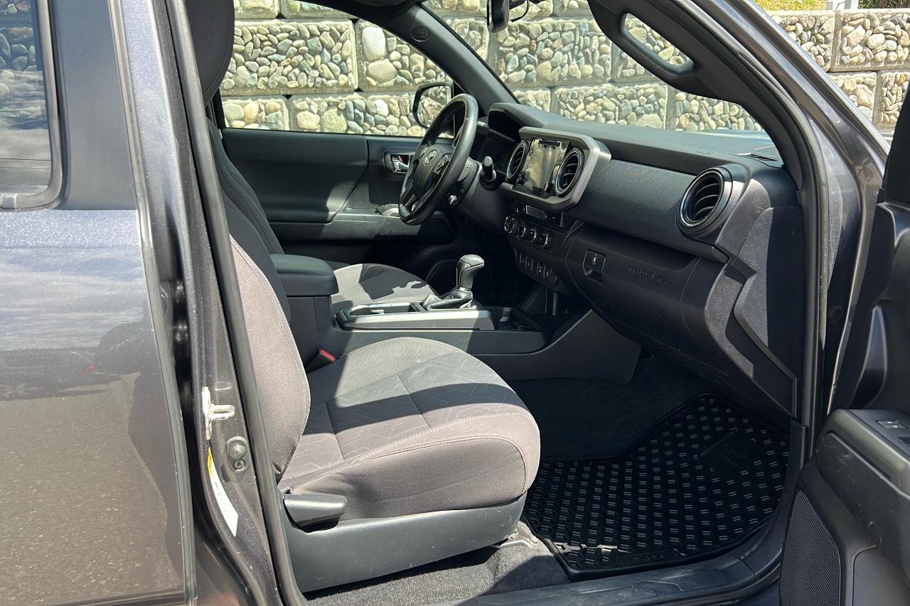 2017 Toyota Tacoma TRD UPGRADE Photo