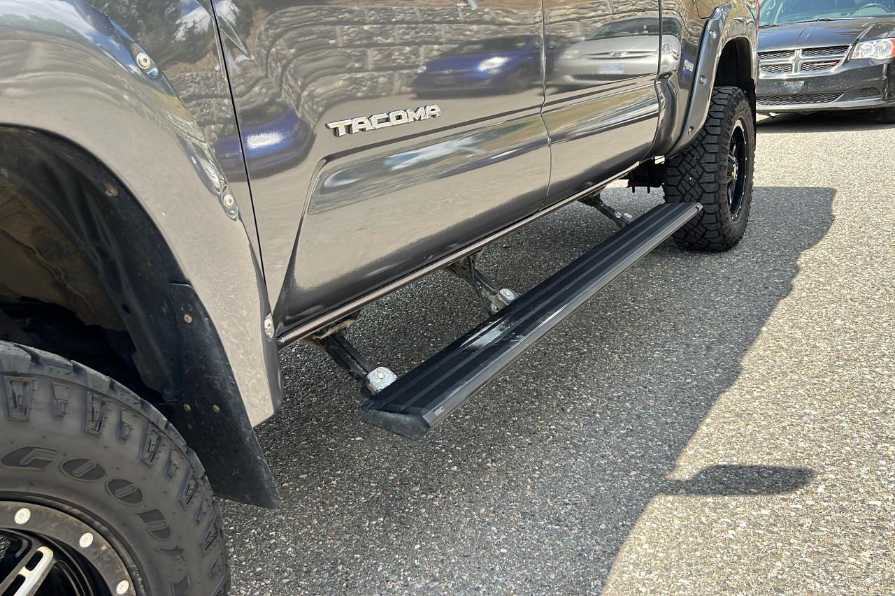 2017 Toyota Tacoma TRD UPGRADE Photo