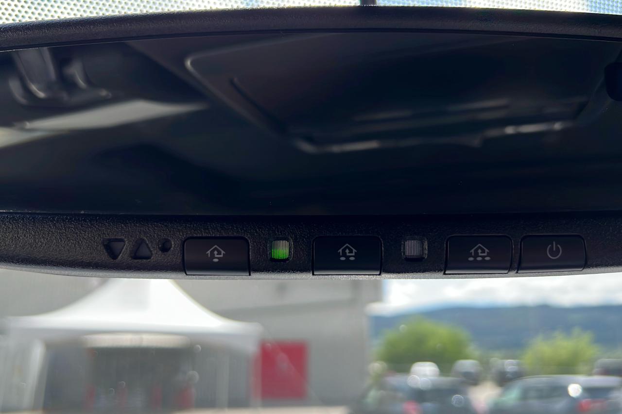 2017 Toyota Tacoma TRD UPGRADE Photo