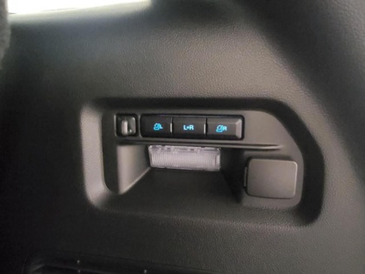 12578273