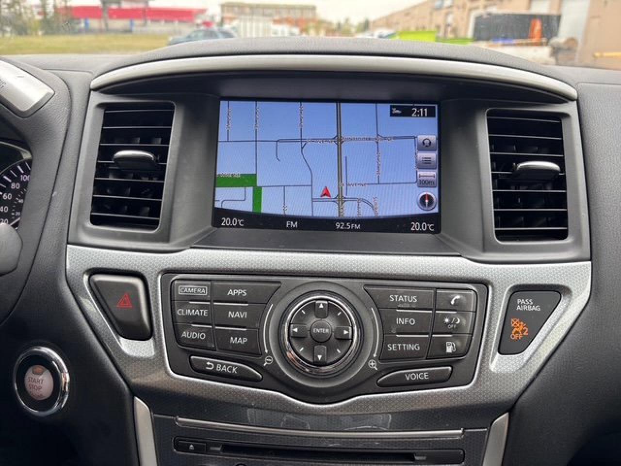 Used 2019 Nissan Pathfinder SL Premium NAVIGATION SUNROOF HEATED LEATHER SEATS 7/6 PASSENGERS PUSH BUTTON START for sale in Calgary, AB