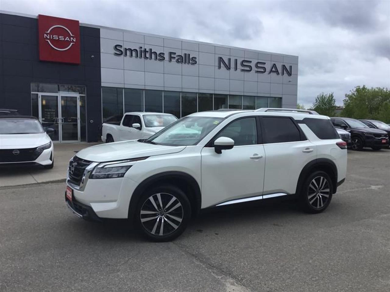 Used 2023 Nissan Pathfinder Platinum V6 4x4 at for sale in Smiths Falls, ON