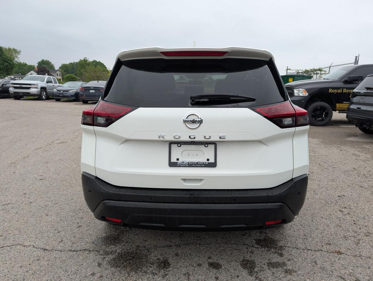 2021 Nissan Rogue S - Photo #4