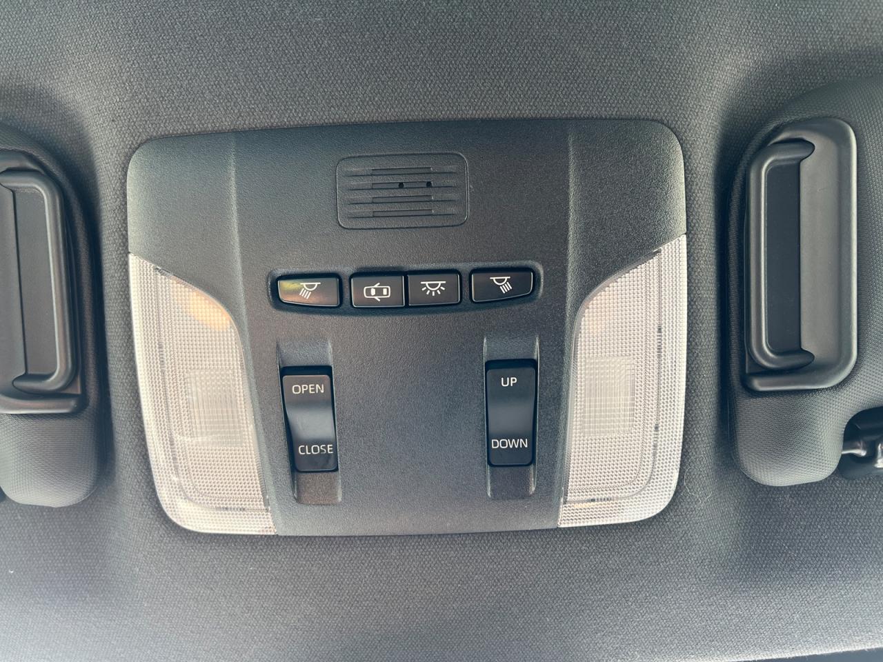 2020 Toyota Corolla SE Photo