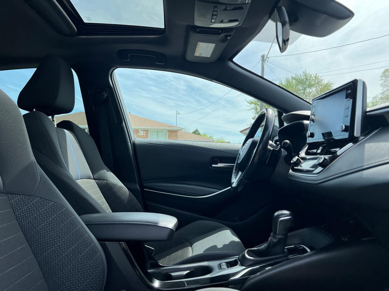 2020 Toyota Corolla SE CVT Photo
