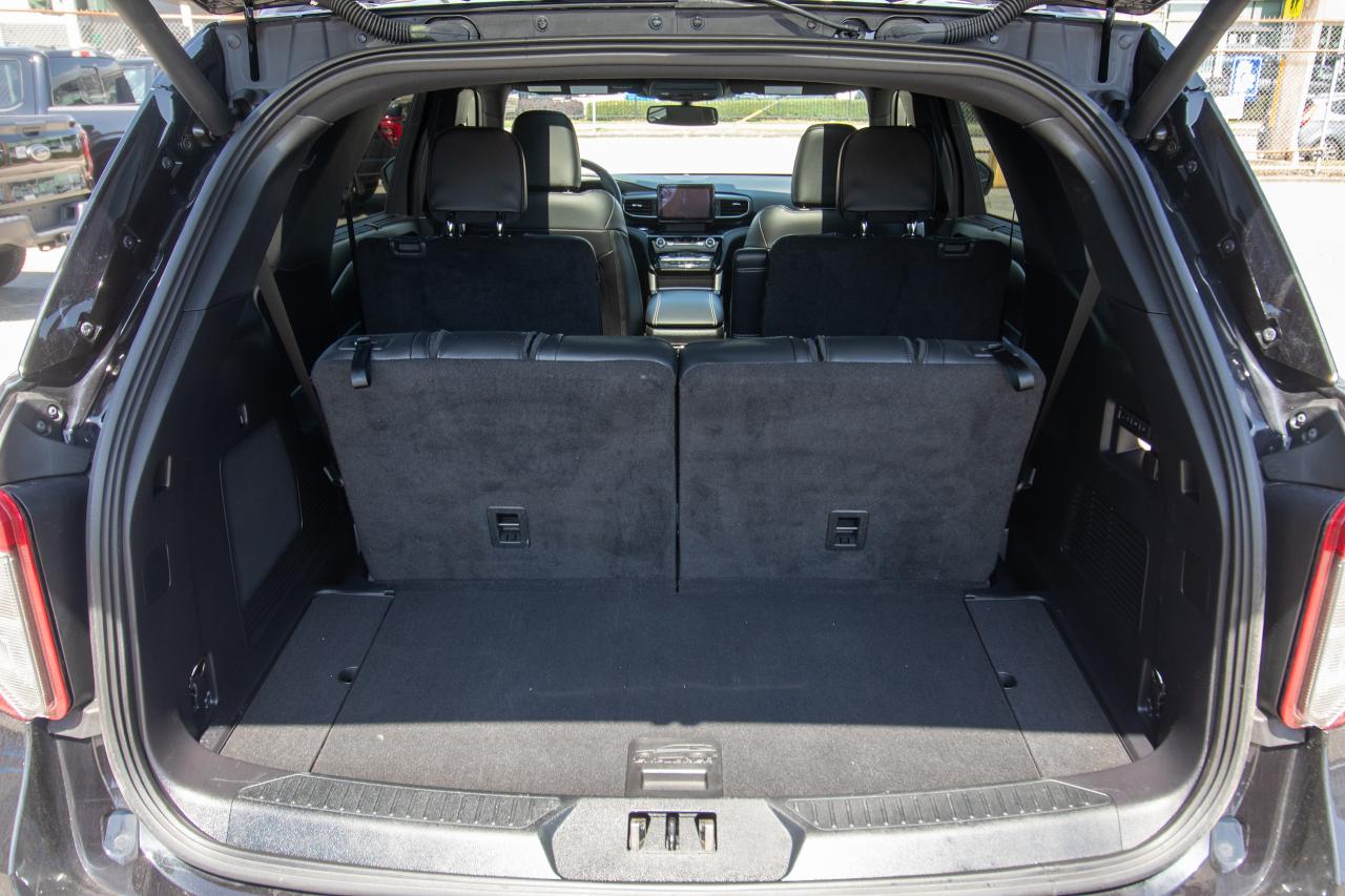 2022 Ford Explorer ST 4WD Photo5
