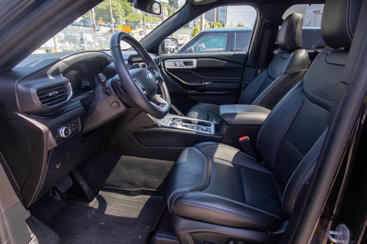 2022 Ford Explorer ST 4WD Photo5