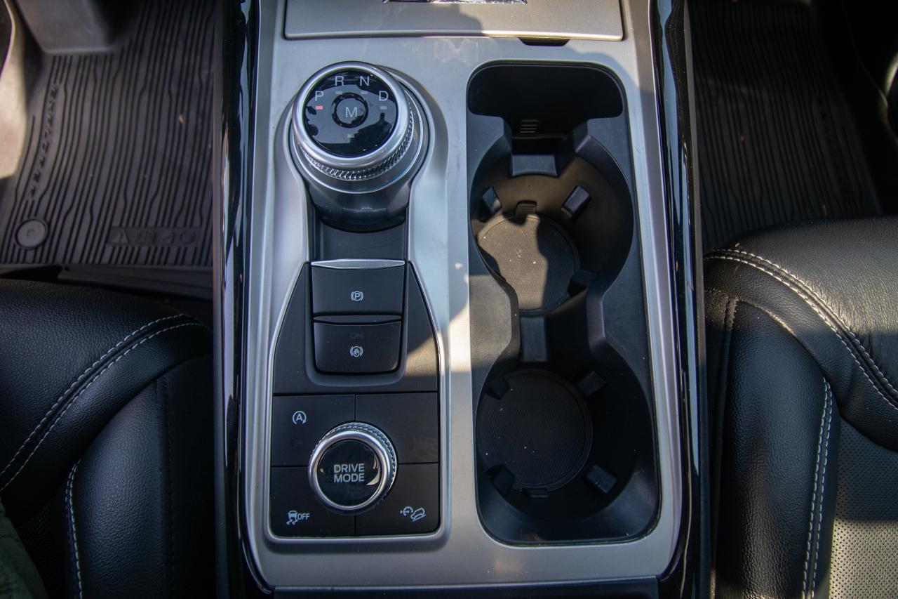 2022 Ford Explorer ST 4WD Photo5