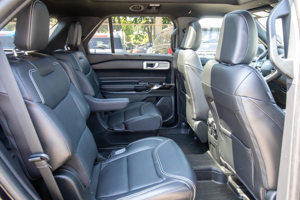 2022 Ford Explorer ST 4WD Photo5