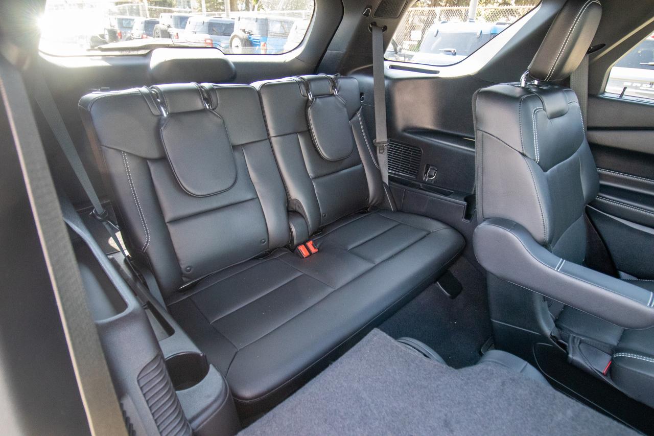 2022 Ford Explorer ST 4WD Photo5