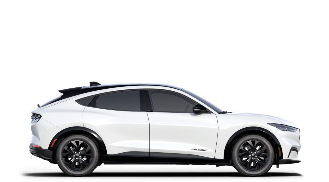 2023 Ford Mustang Mach-E PREM AWD EXT Photo4