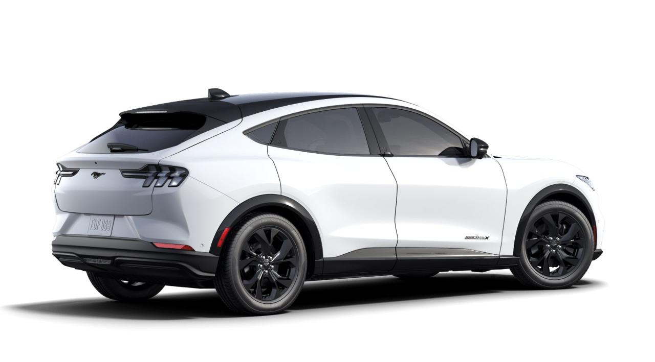 2023 Ford Mustang Mach-E PREM AWD EXT Photo2