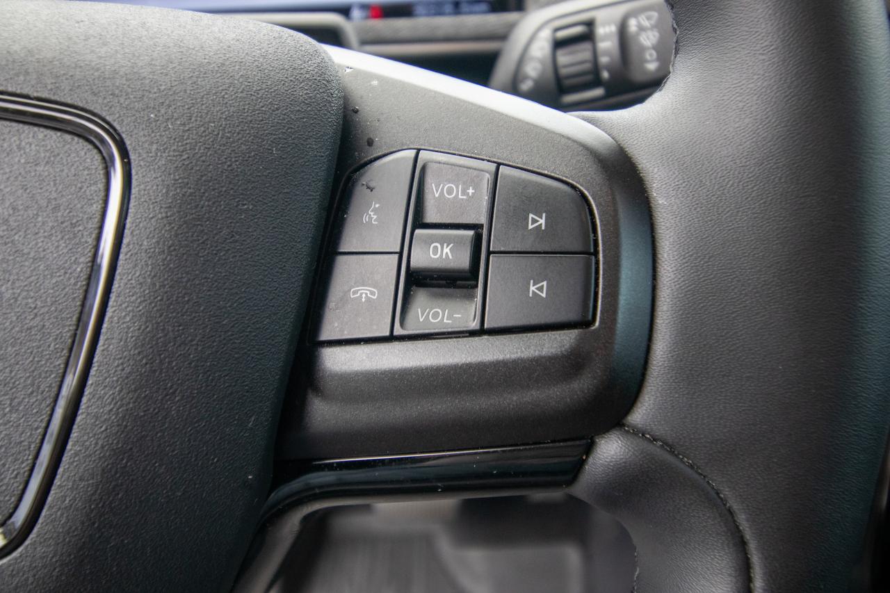 2023 Ford Mustang Mach-E Premium AWD Photo5