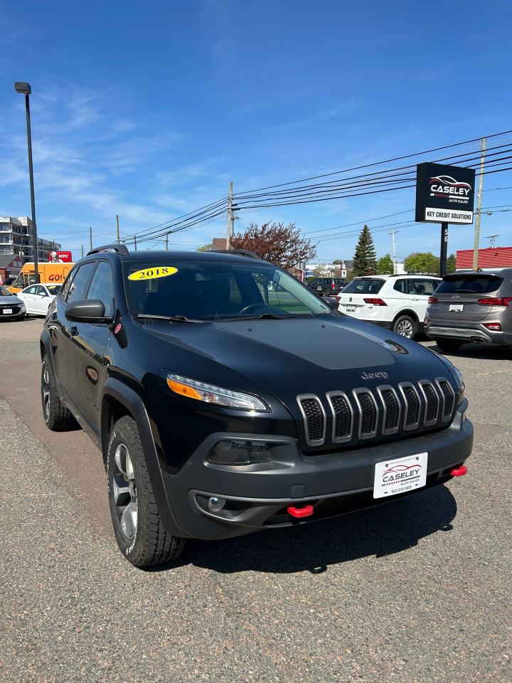 2018 Jeep Cherokee Trailhawk - Photo #3
