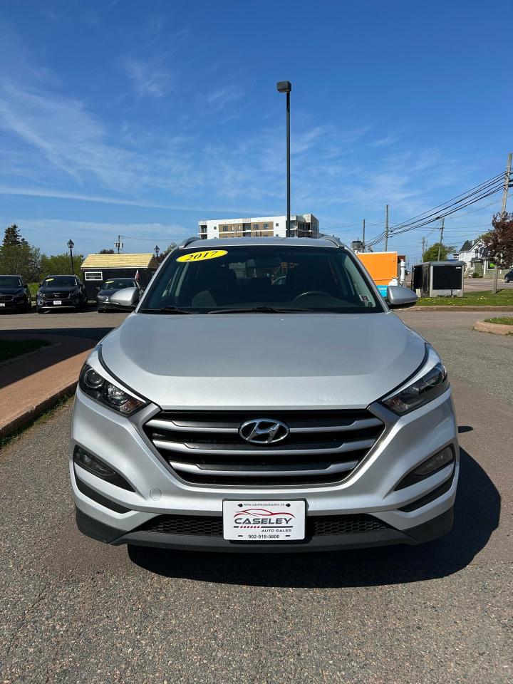 2017 Hyundai Tucson Premium - Photo #2