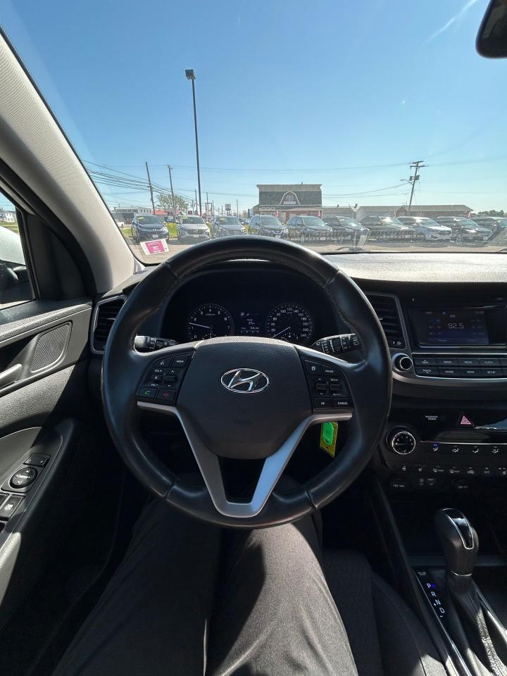 2017 Hyundai Tucson Premium - Photo #9