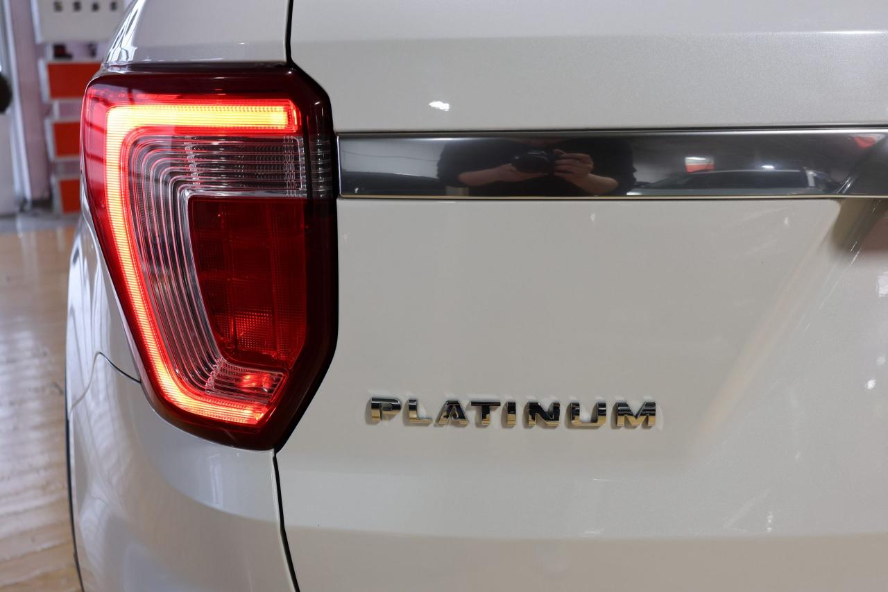2017 Ford Explorer PLATINUM 4WD - 7PASSENGER|SUNROOF|NAVI|CAMERA - Photo #6