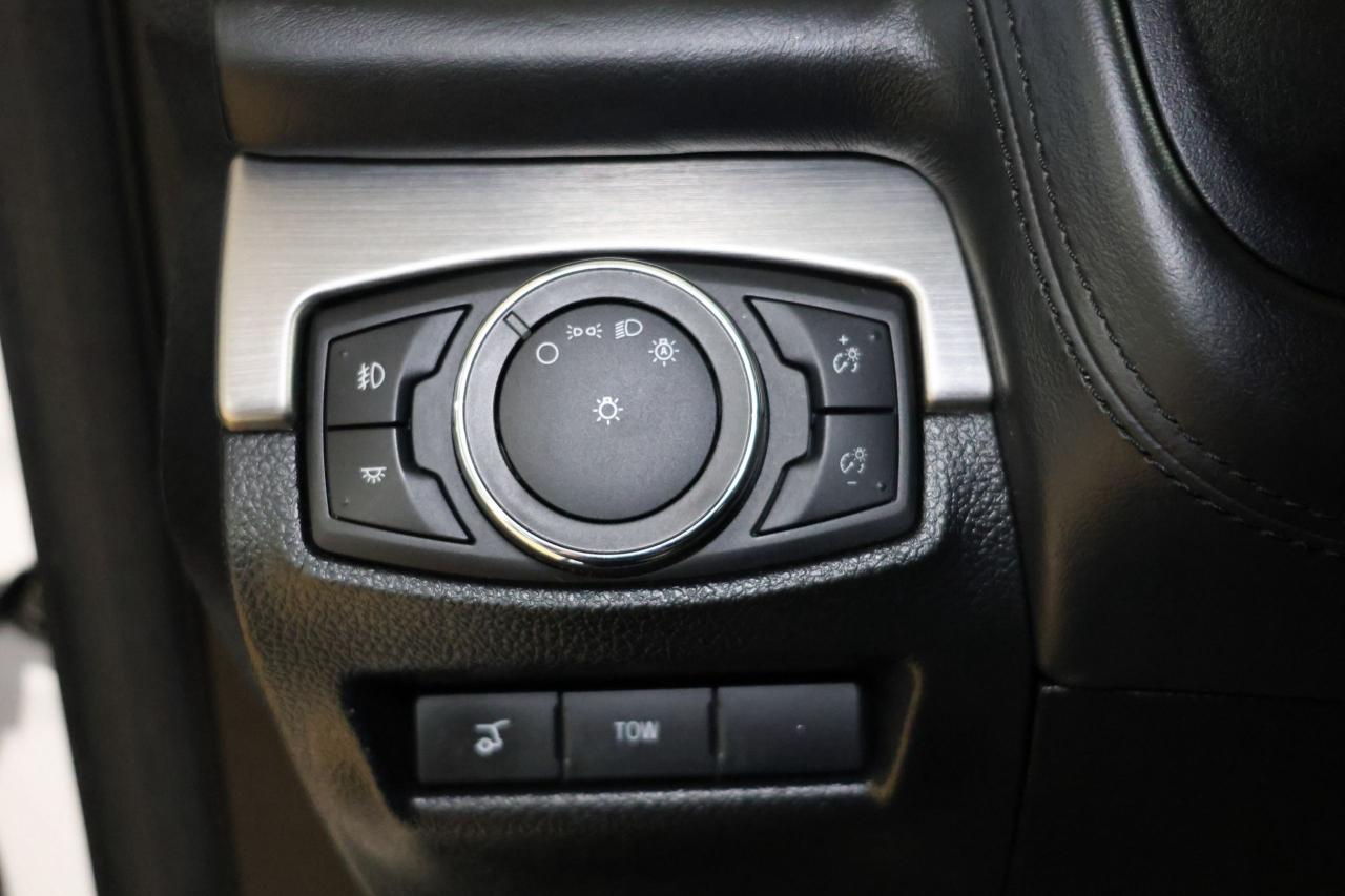 2017 Ford Explorer PLATINUM 4WD - 7PASSENGER|SUNROOF|NAVI|CAMERA - Photo #28