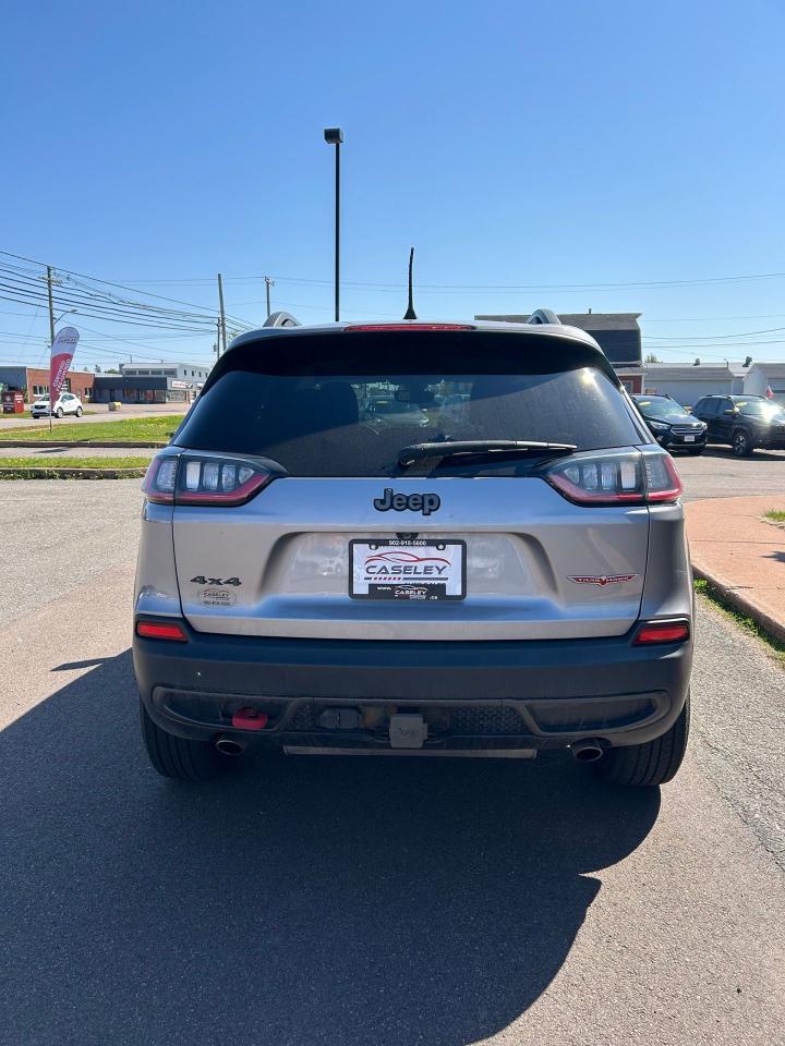 2019 Jeep Cherokee Trailhawk - Photo #5