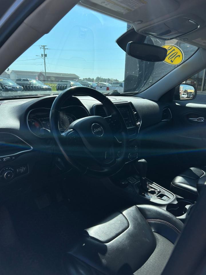 1748529796366