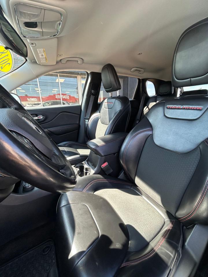 2019 Jeep Cherokee Trailhawk - Photo #8