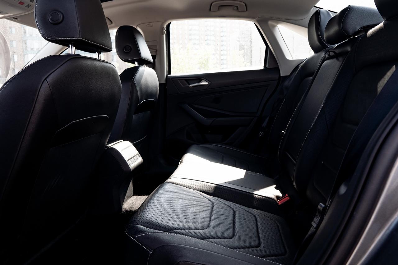2023 Volkswagen Jetta Highline | NO ACCIDENT | CLEAN CARFAX - Photo #9