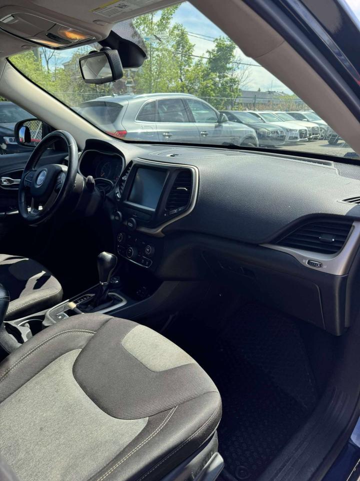2014 Jeep Cherokee 4WD 4dr North - Photo #7