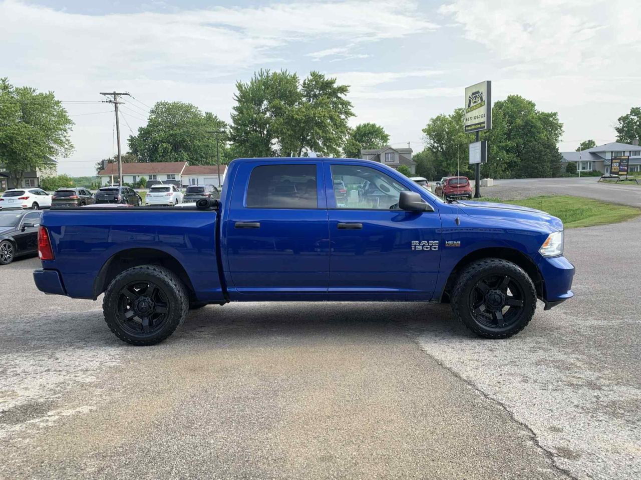 2017 RAM 1500 Express - Photo #6