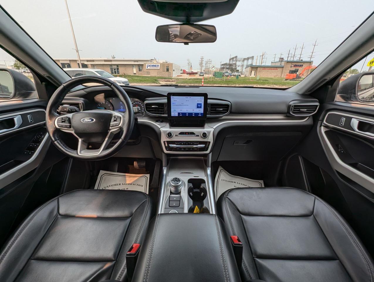 2022 Ford Explorer XLT | CarPlay | Adaptive Cruise | Htd Steering - Photo #8
