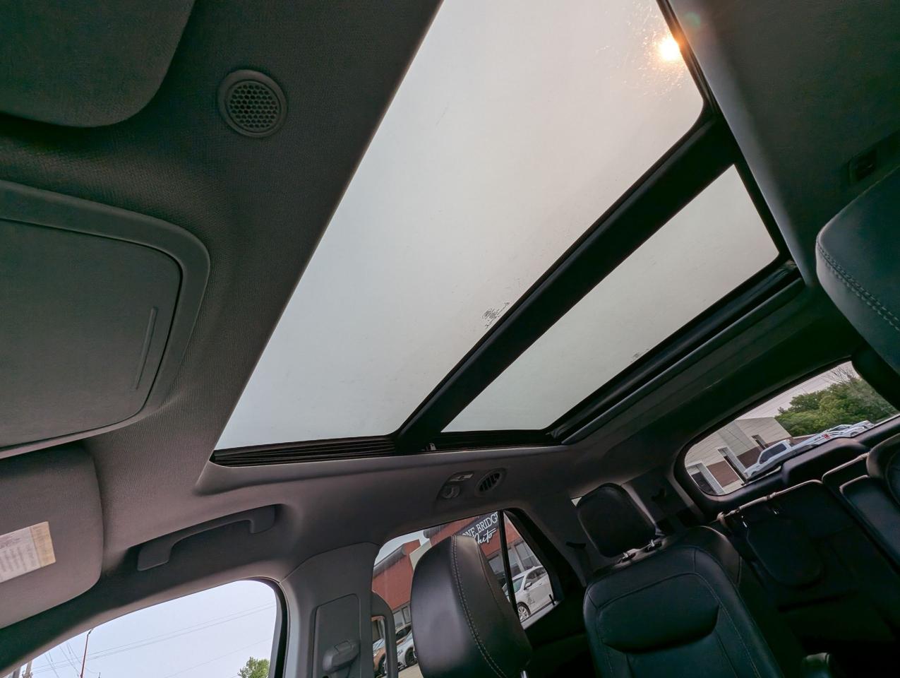 2022 Ford Explorer XLT | CarPlay | Adaptive Cruise | Htd Steering - Photo #15