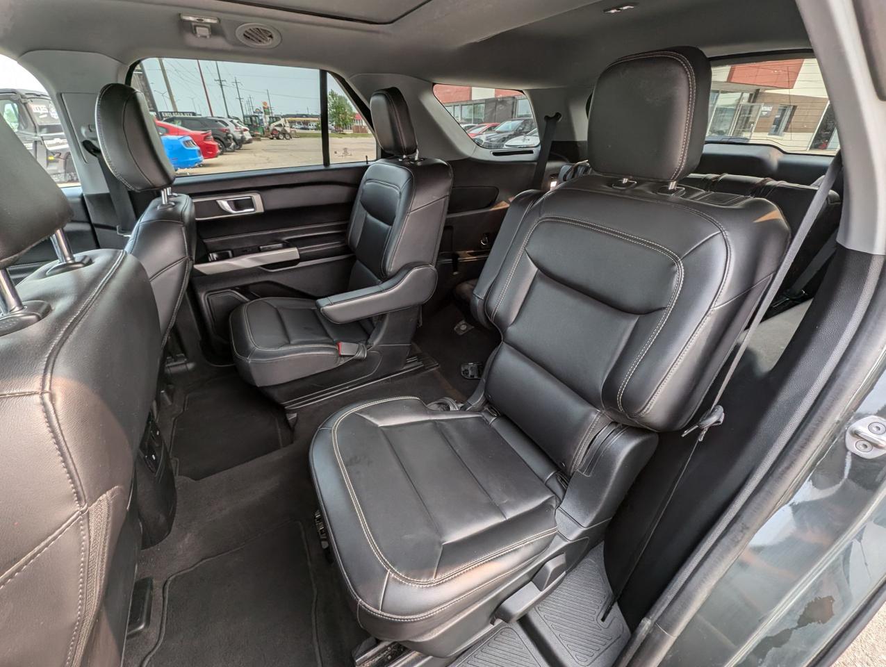 2022 Ford Explorer XLT | CarPlay | Adaptive Cruise | Htd Steering - Photo #16