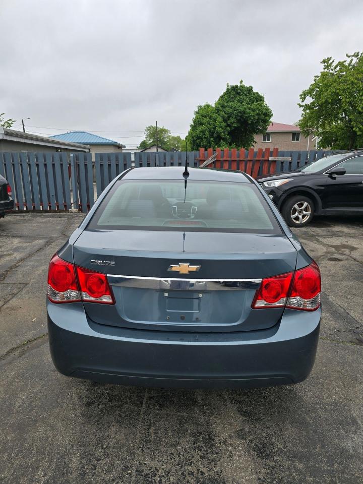 2012 Chevrolet Cruze LS+ w/1SB - Photo #12