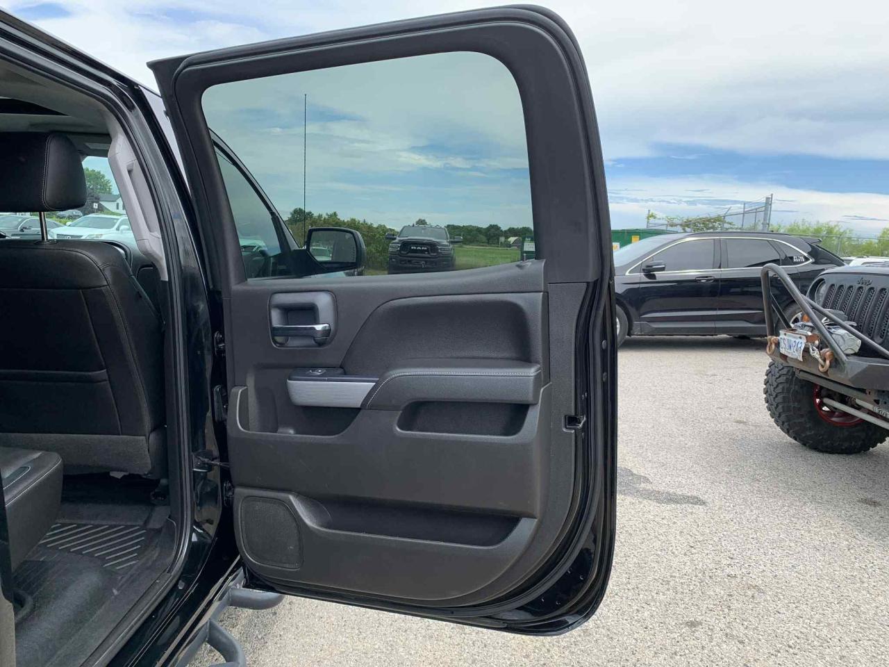 2018 Chevrolet Silverado 1500 LTZ - Photo #13