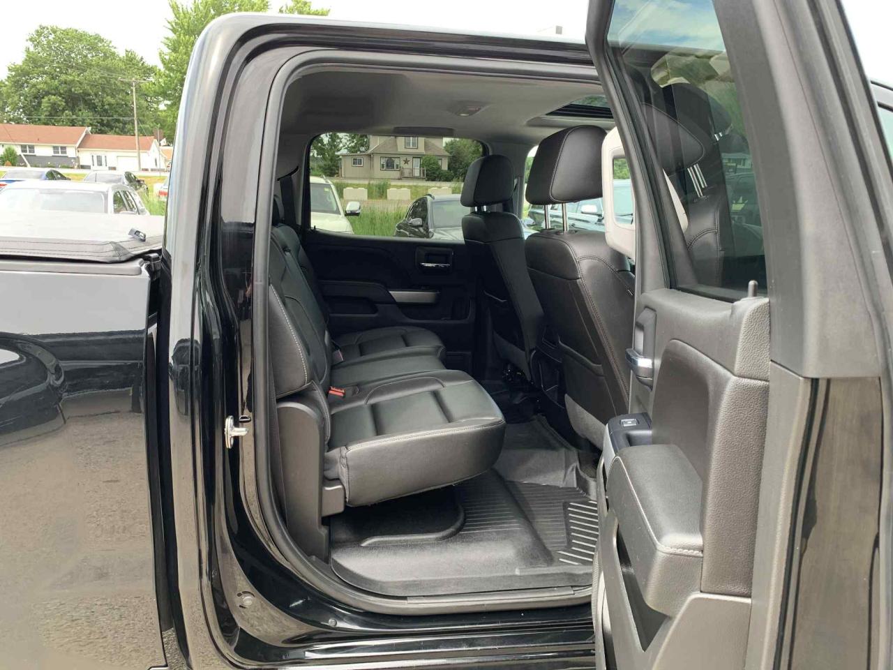 2018 Chevrolet Silverado 1500 LTZ - Photo #12
