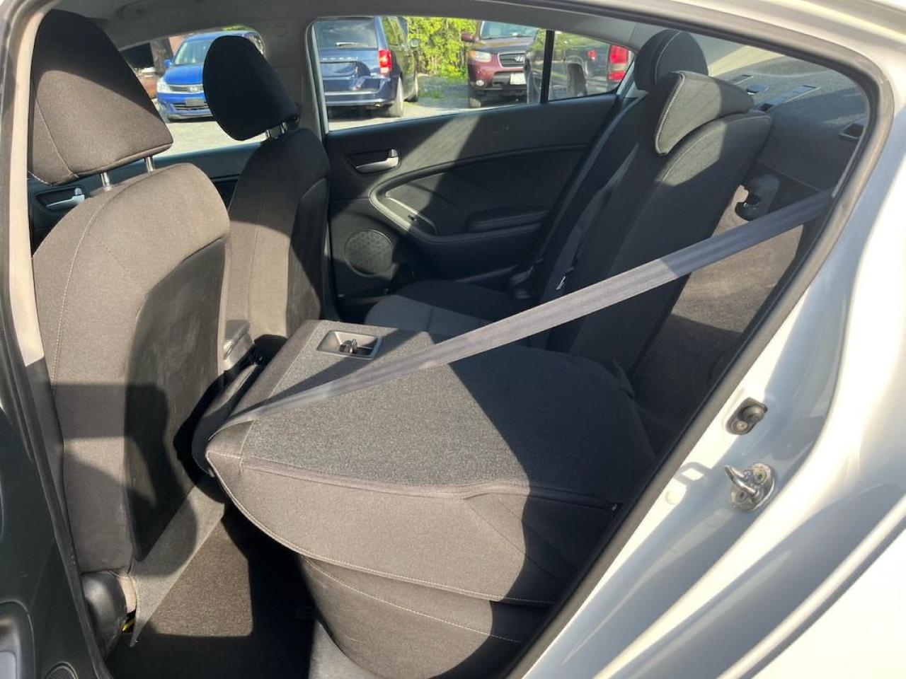 2015 Kia Forte LX - Photo #8