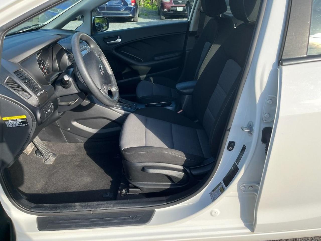 2015 Kia Forte LX - Photo #6
