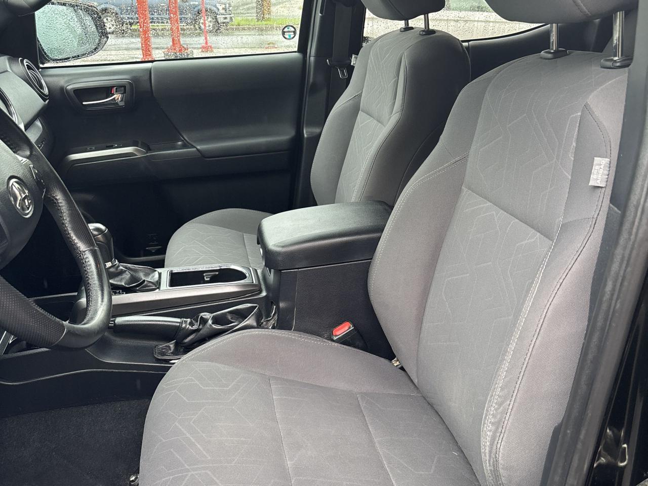 2019 Toyota Tacoma 4x4 Double Cab V6 Auto SR5 TRD Sport Photo39