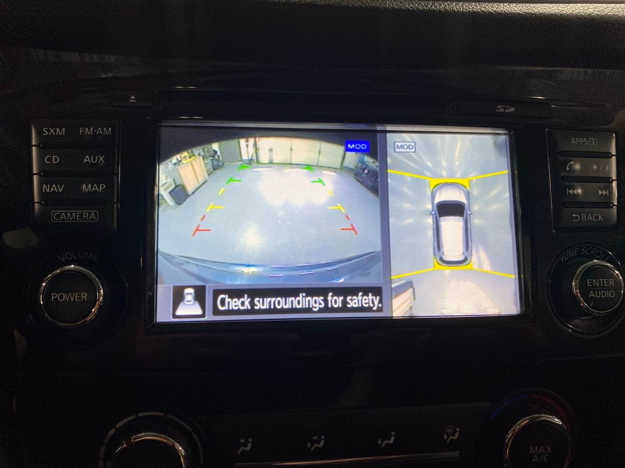2016 Nissan Rogue S - Photo #14