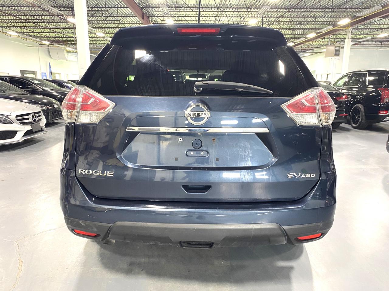 2016 Nissan Rogue S - Photo #4