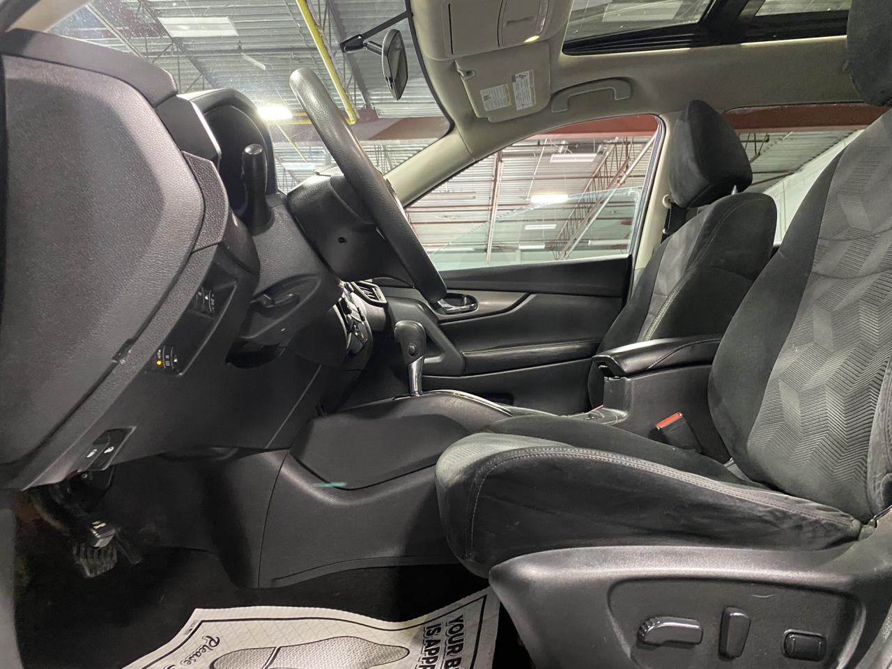 2016 Nissan Rogue S - Photo #11