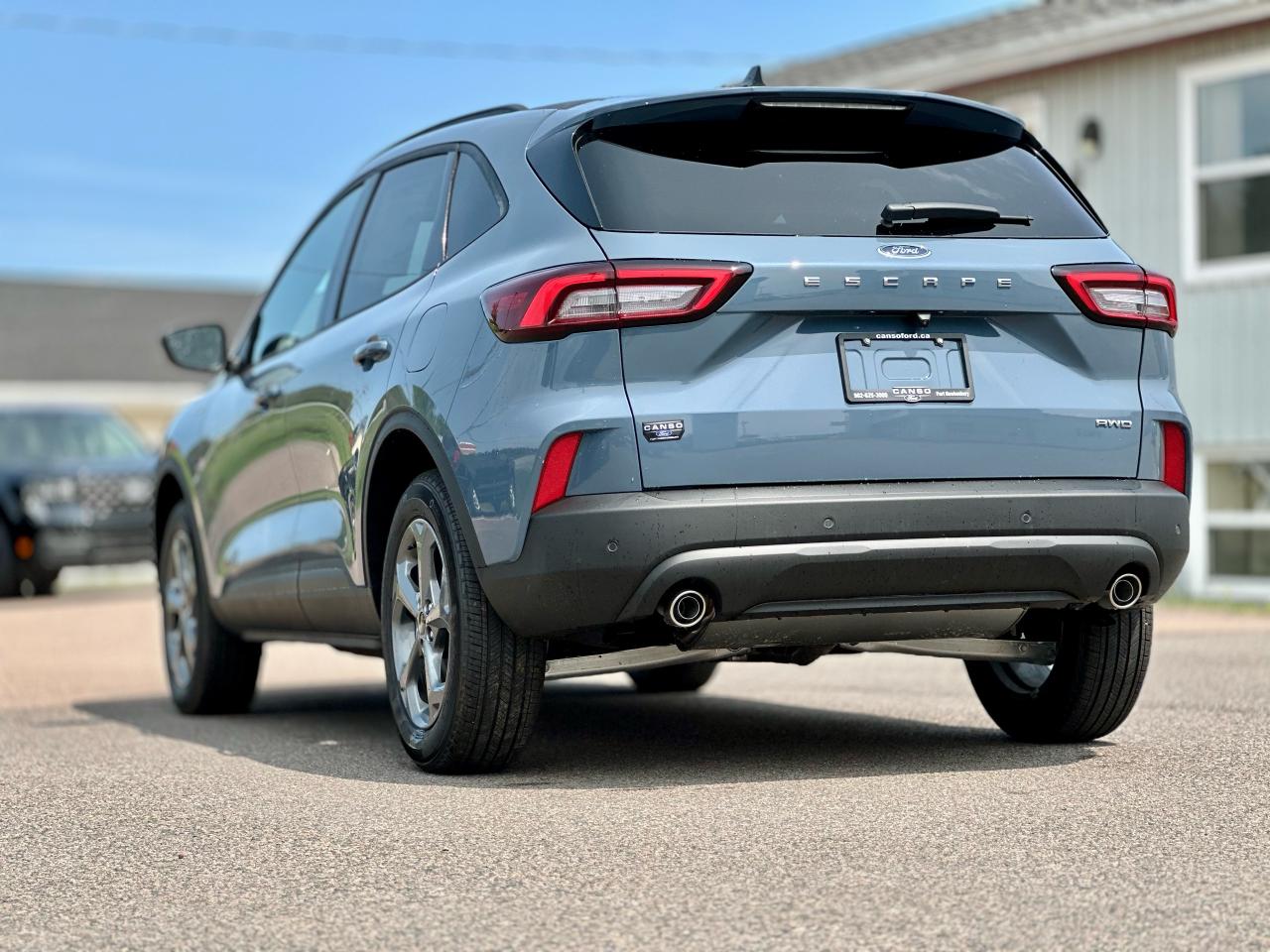 2025 Ford Escape ST-Line AWD Photo4