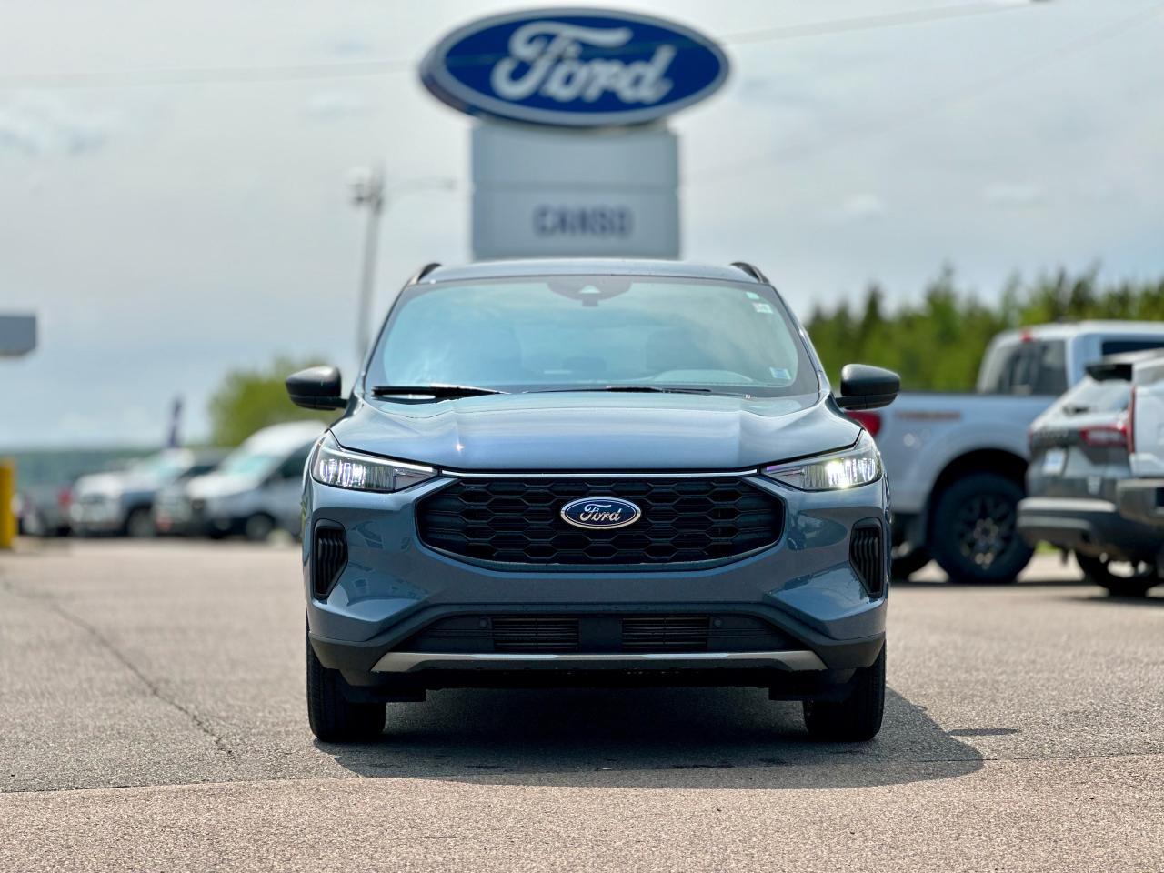 2025 Ford Escape ST-Line AWD Photo1