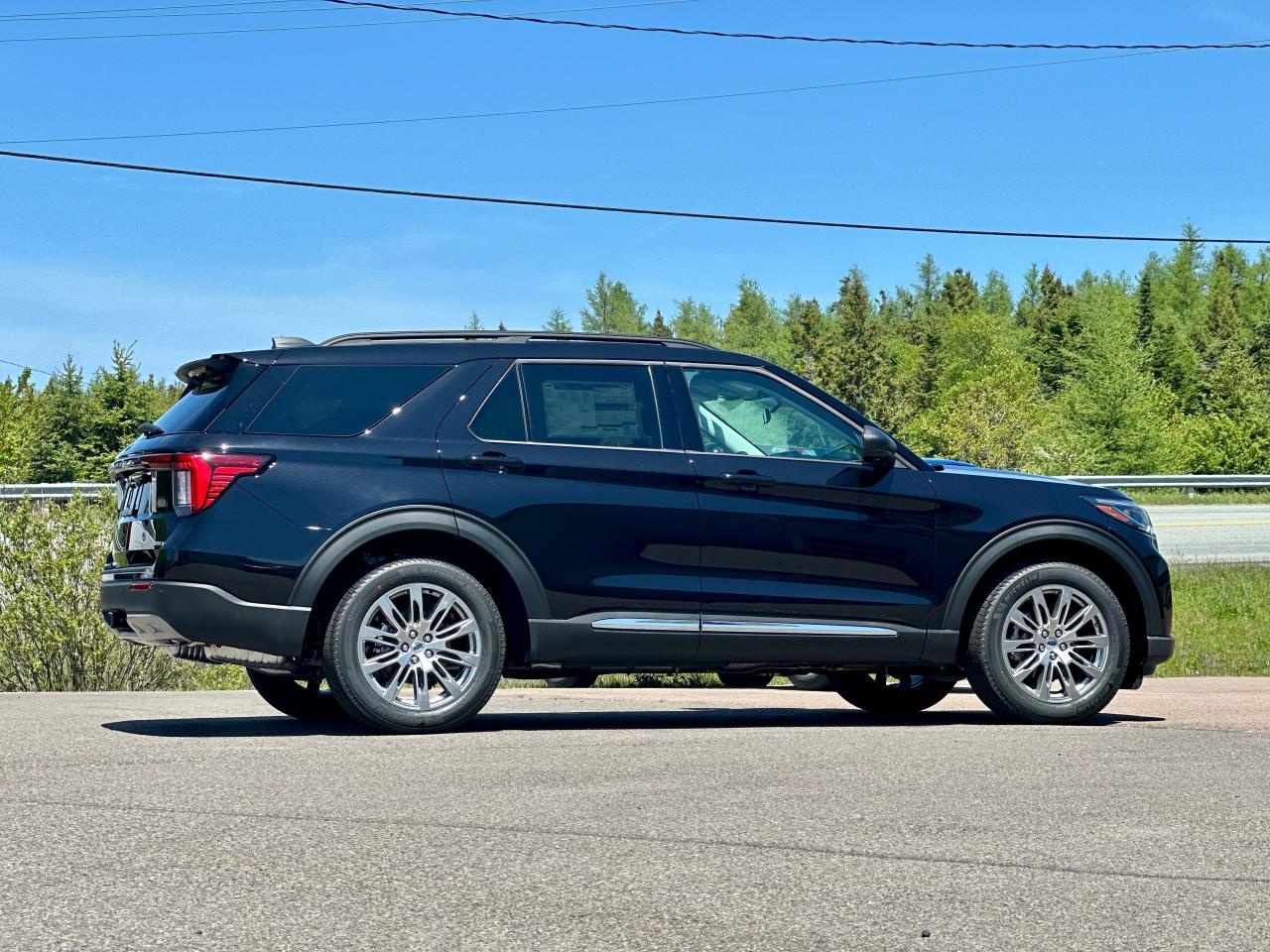 2025 Ford Explorer ACTIVE 4WD Photo5